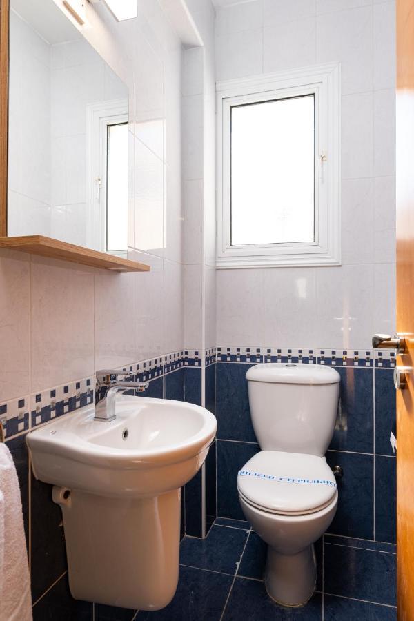 Appartamento The Saline Views Makenzy Larnaca Esterno foto