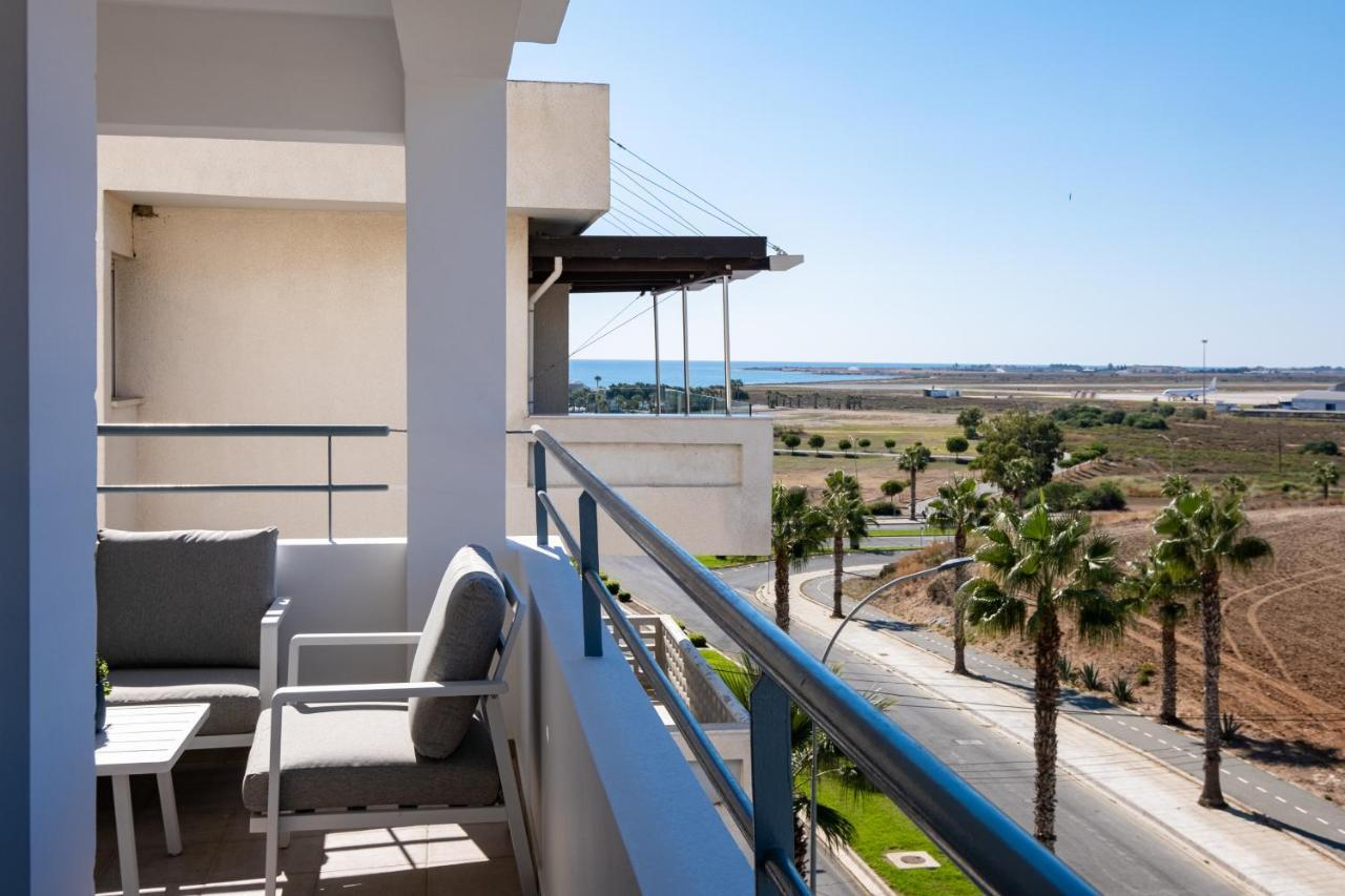 Appartamento The Saline Views Makenzy Larnaca Esterno foto