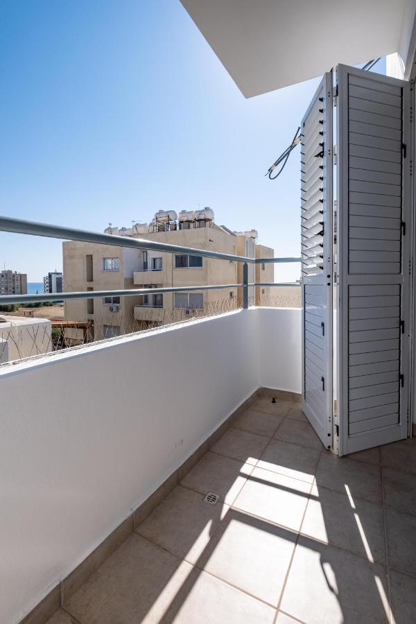 Appartamento The Saline Views Makenzy Larnaca Esterno foto